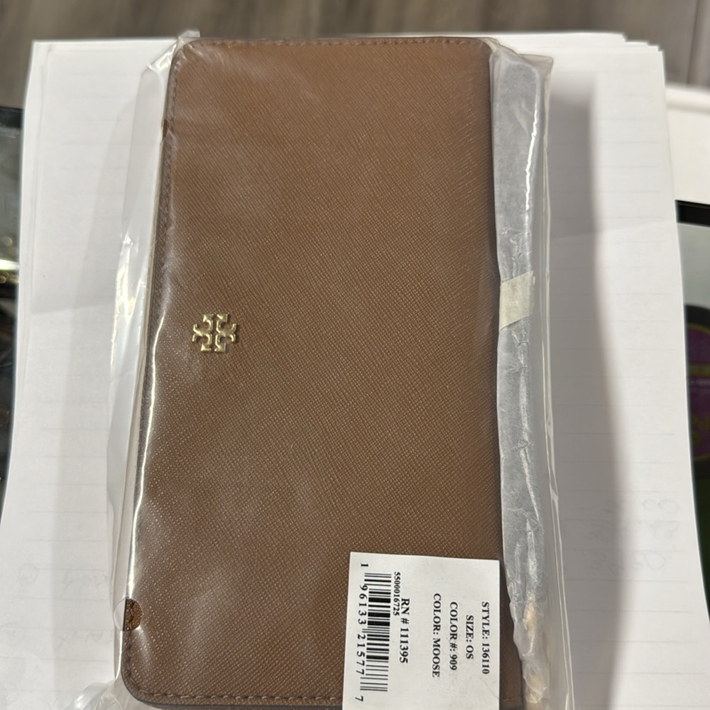 Tory Burch wallet
